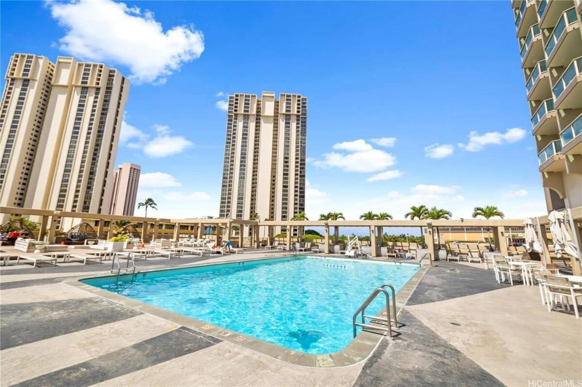 Villa Stunning Ala Moana 1Br W Balcony & Mountain City Views 0626 Honolulu Exterior foto